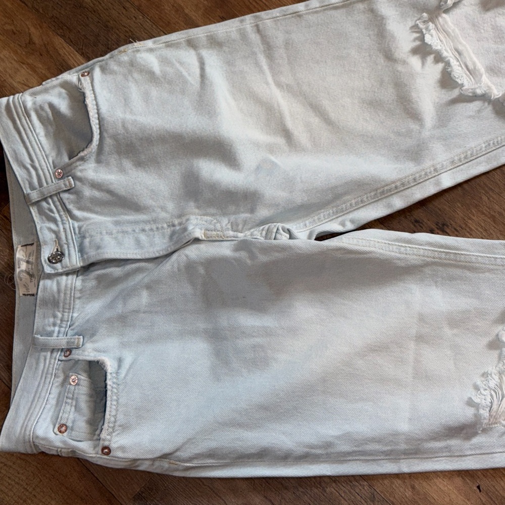 Free People Light Blue Distressed Button Fly Hi RiseCropped Jeans “Maggie” Sz 27 - Picture 3 of 12